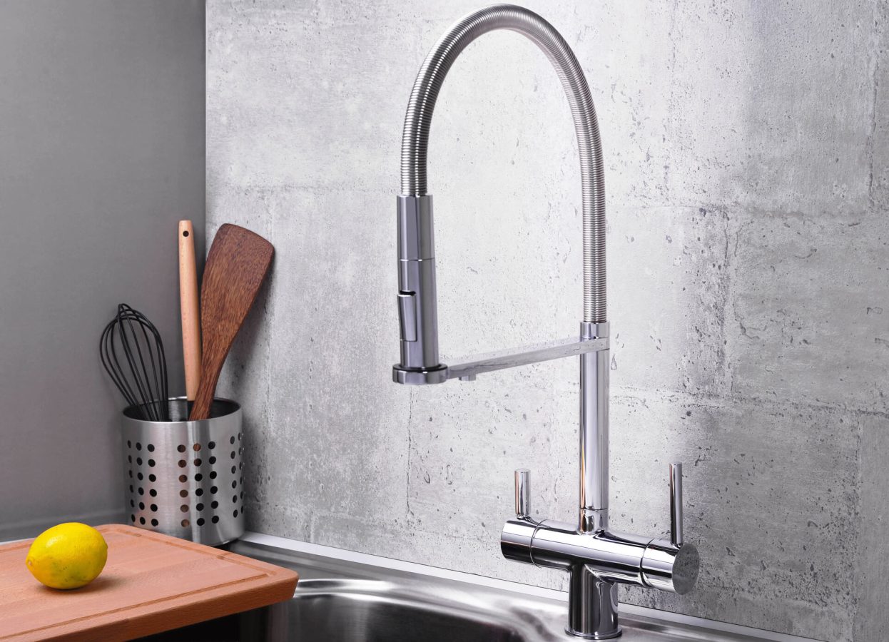 Rainwater mutfak bataryası, modern tasarım ve paslanmaz çelik, tezgah üstü fonksiyonel musluk.